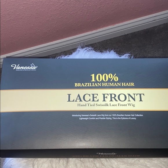 Lace frontal wig - Picture 2 of 6